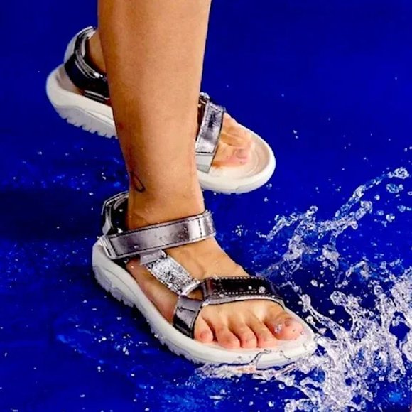 Teva X Christian Cowan Silver Glitter XLT2 Hurricane Strap Sandals - Picture 3 of 10